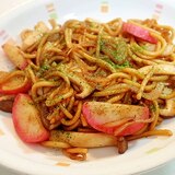 玉ねぎとエリンギと板蒲鉾のソース焼きちゃんぽん